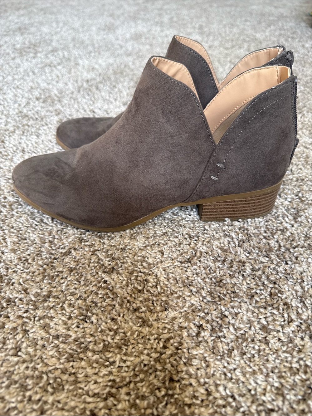 Reaction Kenneth Cole Women's Suede Ankle Booties - Charcoal